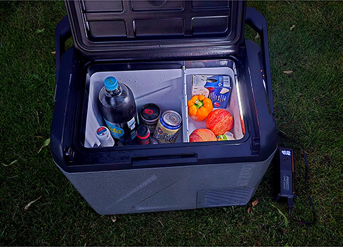 A CoolZ hűtőláda belső LED világítása