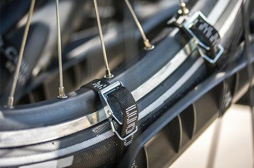 Držiaky rámu a zadné svetlá nosiča Amber IV