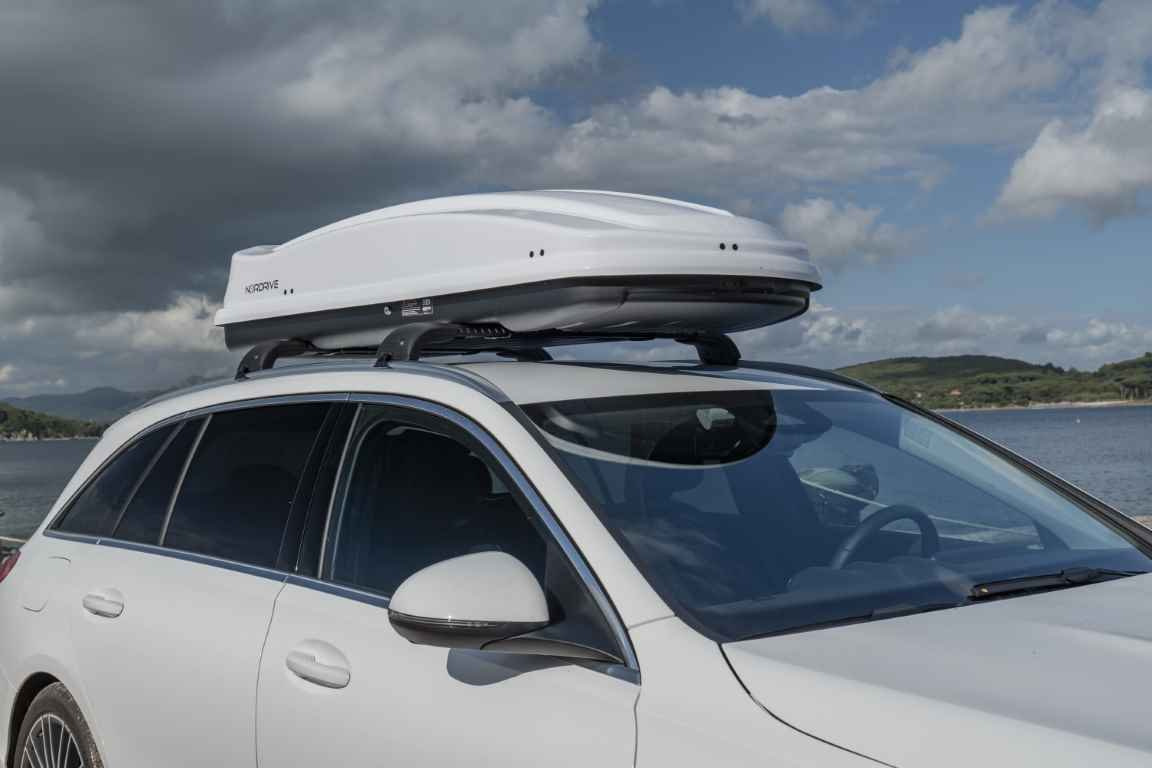 Střešní box Nordrive 430 Shiny White